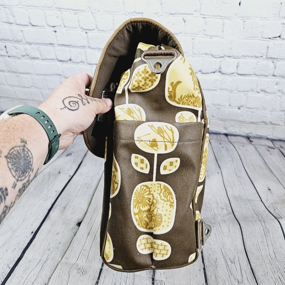 PETUNIA PICKLE BOTTOM | crossbody diaper bag - Picture 6 of 16